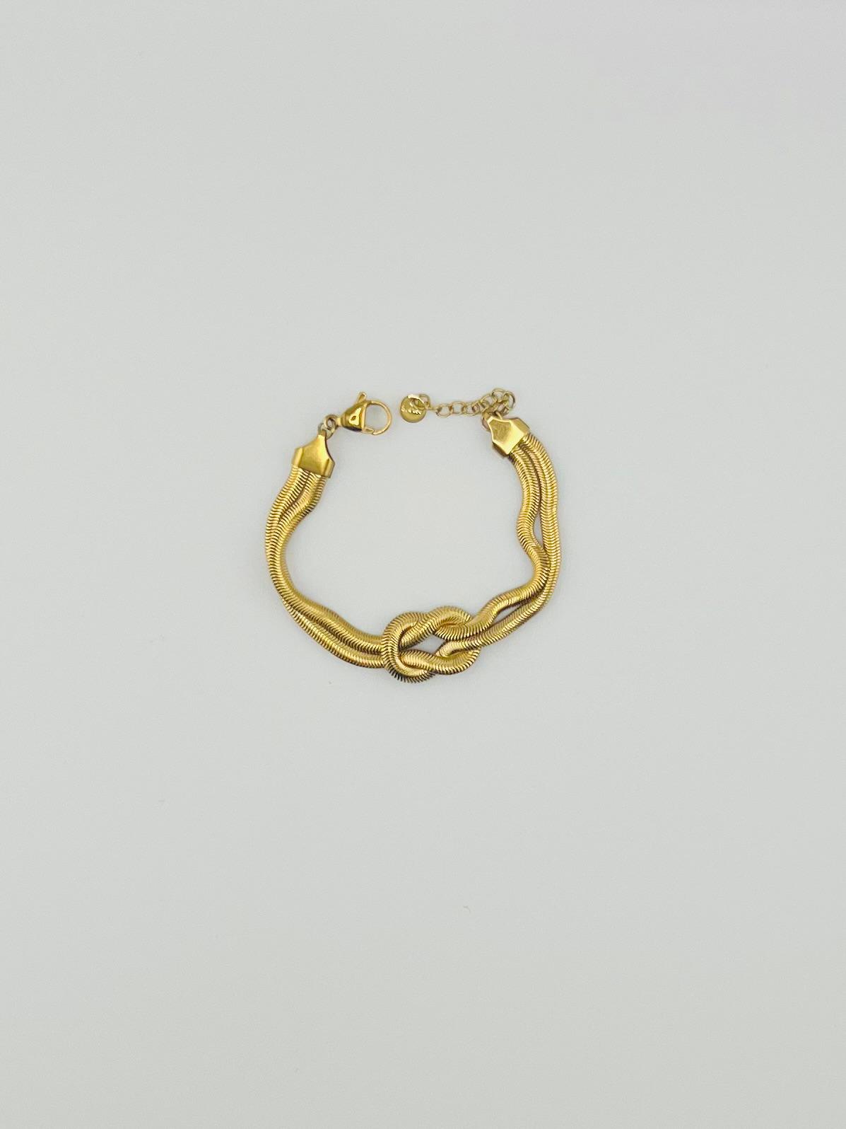 Knotting Bracelet